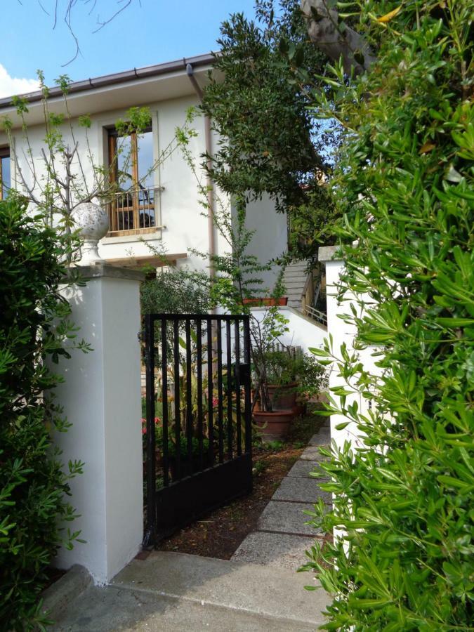Apartmán La Casa Di Nina Quercianella Exteriér fotografie